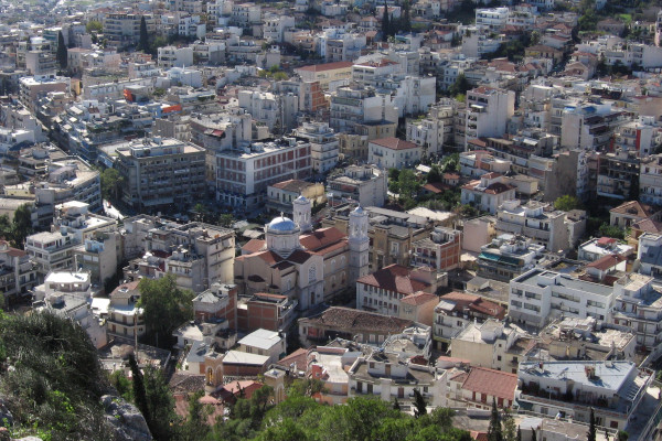 An overview of the central area of the city of Lamia.