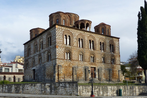 A picture of the exterior part of the Byzantine Church of Panagia Parigoritissa in Arta.