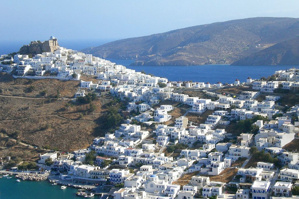 A picture showing the main village (Chora) of Astypalaia built around the Venetian castle.