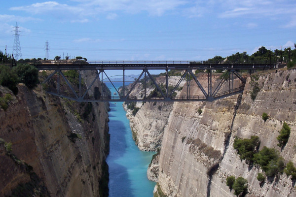 A picture showing the bridge and the famous canal of Corinth.