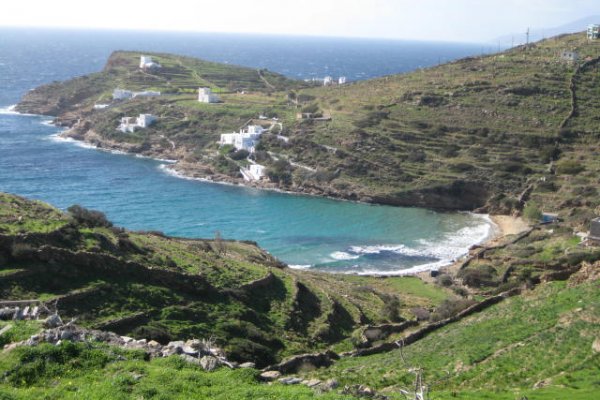 A panoramic picture of the cove that hosts the Kolitsani Beach of Chora, Ios
