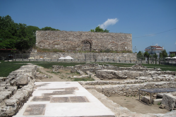 Remains of the Frourio (Fortress) area of Larissa and the building of Bezesteni in the background.