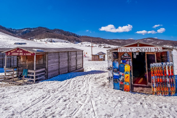 Ski learning facilities at Profitis Ilias Ski Center in Metsovo.