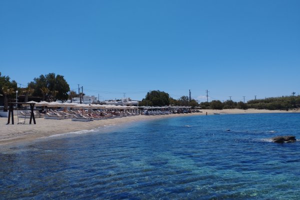 The sea and the beach bars of the Agia Anna (Paraga) beach.