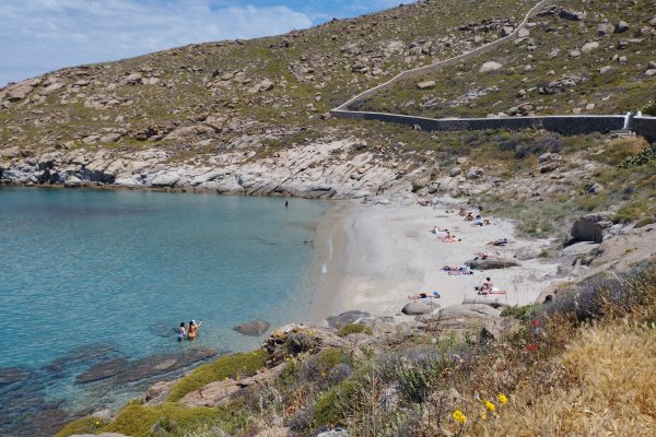 Kapari beach as seen when you come from Agios Ioannis.