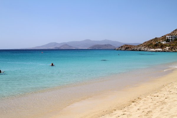 A picture of the fine sand and turquoise waters of Agios Prokopios Beach on Naxos island.