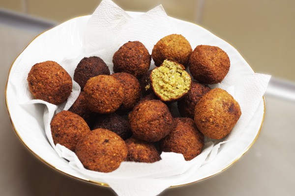A plate with the famous chickpea balls of Nisyros, the local falafel.